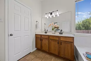 3701 Pine Needle Cir, Round Rock, TX 78681 - Photo 16