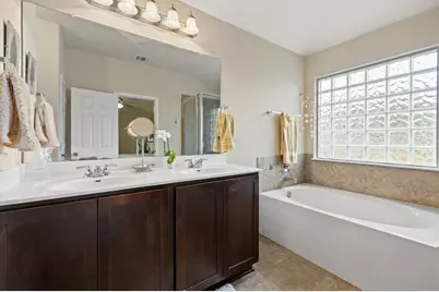 17700 Linkview Drive, Dripping Springs, TX 78620 - Photo 14