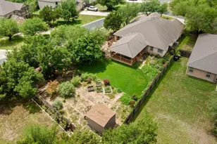 17700 Linkview Dr, Dripping Springs, TX 78620 - Photo 4