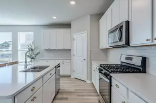 218 Glass Mountains Wy, Dripping Springs, TX 78620 - Photo 12