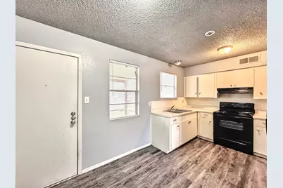 712 Martindale Road, San Marcos, TX 78666 - Photo 8