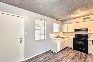 712 Martindale Rd, San Marcos, TX 78666 - Photo 8