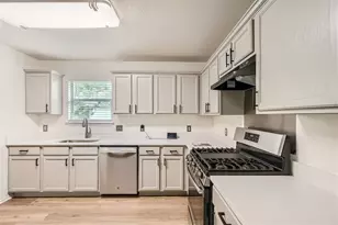 6937 Sabrina Dr, Austin, TX 78747 - Photo 16