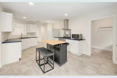 4605 Beechwood Hollow, Austin, TX 78731 - Photo 10