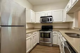 2605 Enfield Rd, Austin, TX 78703 - Photo 4