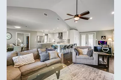 2207 Cypress Point E, Austin, TX 78746 - Photo 12