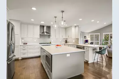 2207 Cypress Point E, Austin, TX 78746 - Photo 8