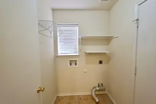 204 Delby St, Hutto, TX 78634 - Photo 12