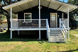 504 Lakewood Dr, Burnet, TX 78611 - Photo 1