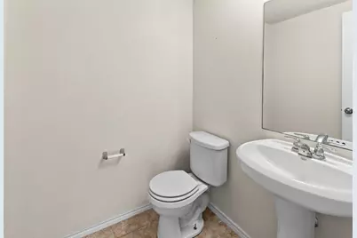 224 Circle Way #13E, Jarrell, TX 76537 - Photo 16