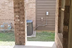 7213 Outfitter Drive, Austin, TX 78744 - Photo 16