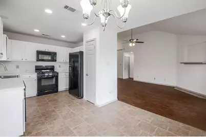 502 Eaglecreek Drive, Leander, TX 78641 - Photo 14