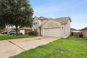 11725 Timber Heights Dr, Austin, TX 78754 - Photo 2