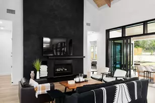 197 Evelyn Ct, Dripping Springs, TX 78620 - Photo 2