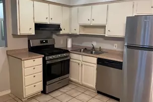 2304 Barton Village Cir, Austin, TX 78704 - Photo 2