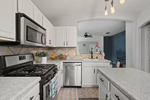 18029 Basket Flower Bend, Elgin, TX 78621 - Photo 12