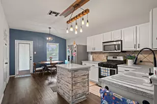 18029 Basket Flower Bend, Elgin, TX 78621 - Photo 10