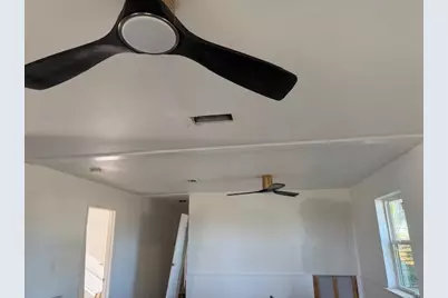 1001 W Haynie Street, Llano, TX 78643 - Photo 6