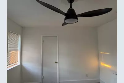 1001 W Haynie Street, Llano, TX 78643 - Photo 18