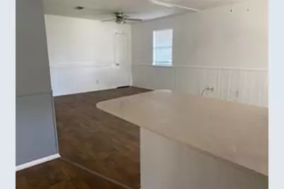 1001 W Haynie Street, Llano, TX 78643 - Photo 4