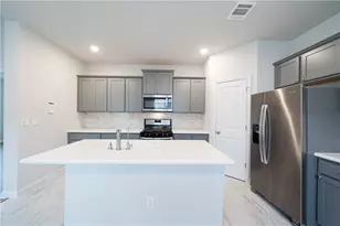 8208 Cottage Rose Dr, Austin, TX 78744 - Photo 4