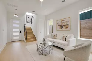 2006 S L Davis Ave, Austin, TX 78702 - Photo 2