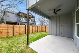 2006 S L Davis Ave, Austin, TX 78702 - Photo 14
