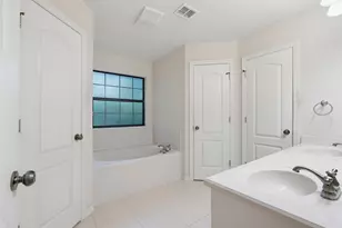 702 Woodson Dr, Caldwell, TX 77836 - Photo 18