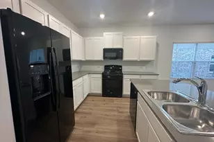 361 Sonterra Dr, San Marcos, TX 78666 - Photo 10