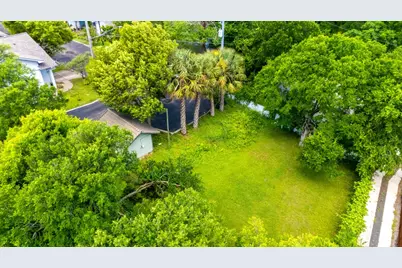 7312 E Ben White Boulevard #18, Austin, TX 78741 - Photo 1