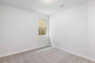 129 Old Woods Rd, Liberty Hill, TX 78642 - Photo 32