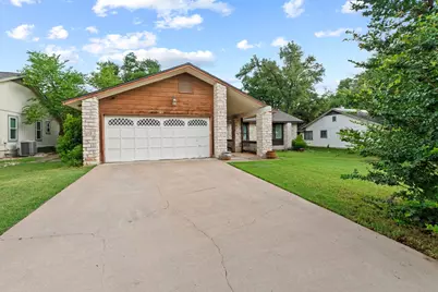 811 Timber Trail, Cedar Park, TX 78613 - Photo 2