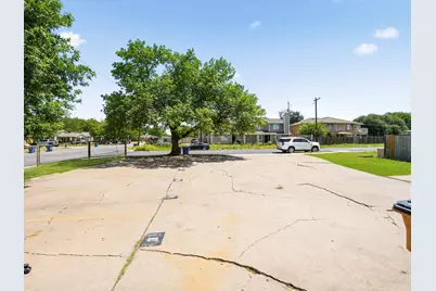 8201 Riverstone Drive, Austin, TX 78724 - Photo 4