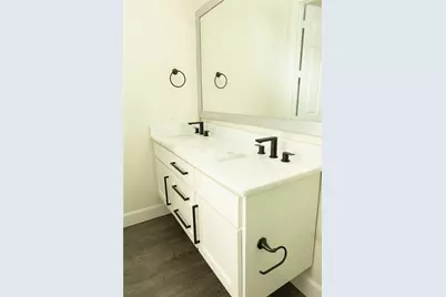 300 E Front Street, Thorndale, TX 76577 - Photo 22