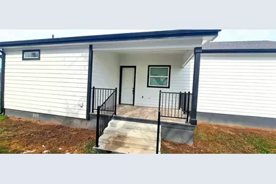 300 E Front Street, Thorndale, TX 76577 - Photo 6