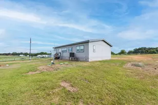 859 Ivy Switch Rd, Luling, TX 78648 - Photo 24