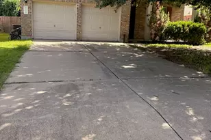 408 Mossy Rock Dr, Hutto, TX 78634 - Photo 1