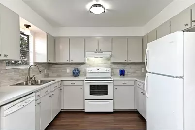 1709 Wild Basin Ledge #B, Austin, TX 78746 - Photo 24