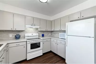 1709 Wild Basin Ledge #B, Austin, TX 78746 - Photo 22