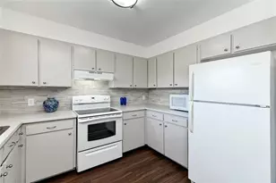 1709 Wild Basin Ledge, Austin, TX 78746 - Photo 22