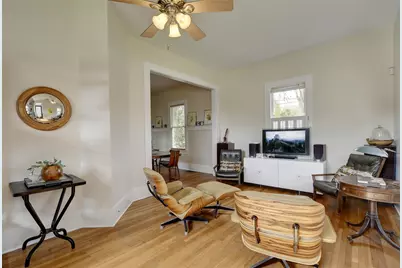 221 N Johnson Avenue, San Marcos, TX 78666 - Photo 6