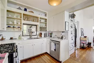 221 N Johnson Ave, San Marcos, TX 78666 - Photo 10