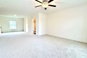 113 Sunnymeade Ln, Jarrell, TX 76537 - Photo 6