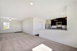113 Sunnymeade Ln, Jarrell, TX 76537 - Photo 4