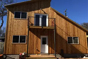 2310 E 11th St, Austin, TX 78702 - Photo 2