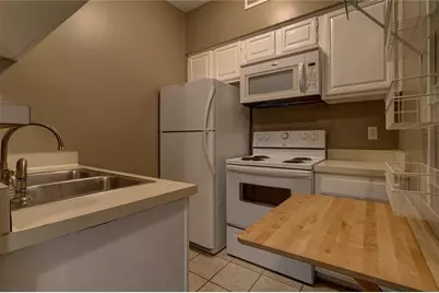 2714 Nueces Street #203, Austin, TX 78705 - Photo 6