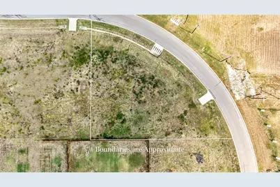 224 Altamira Avenue, Elgin, TX 78621 - Photo 4