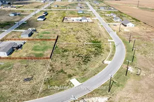 224 Altamira Ave, Elgin, TX 78621 - Photo 2