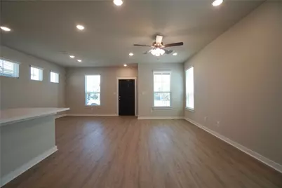 136 Greinert Drive, Taylor, TX 76574 - Photo 8