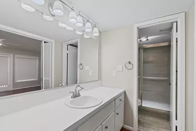 13 Stoney Creek Cove, Lakeway, TX 78734 - Photo 18